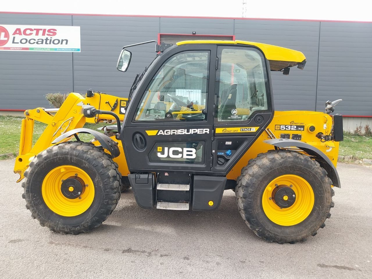 JCB 532-70 AGRI Super Telehandler €48,000
