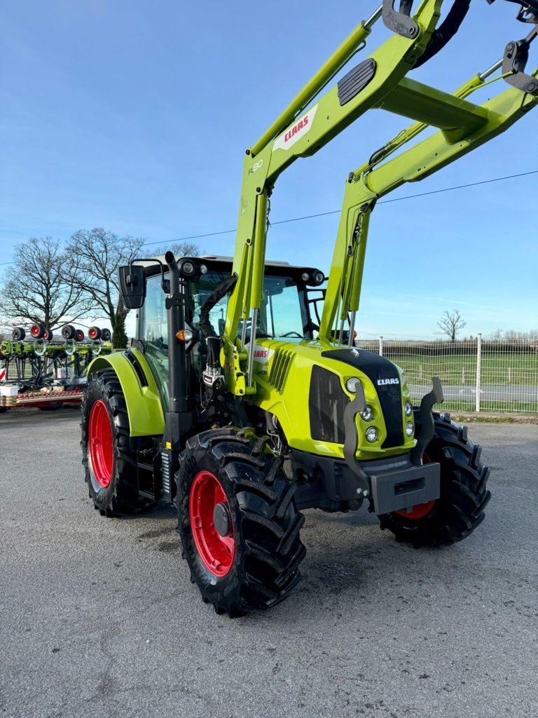 Claas Arion 410 Tractor €75,000