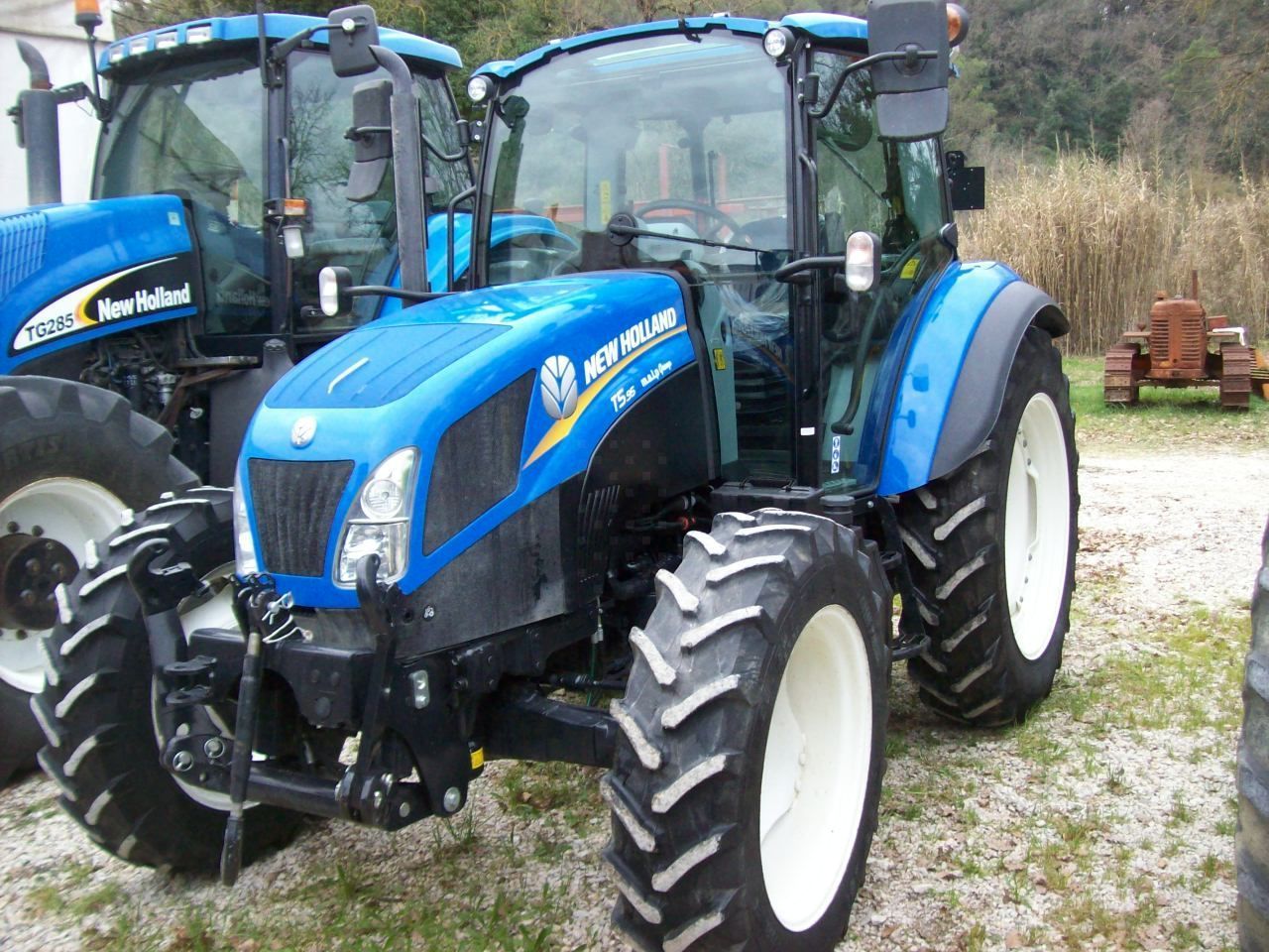 New Holland T5.95 Tractor €48,000