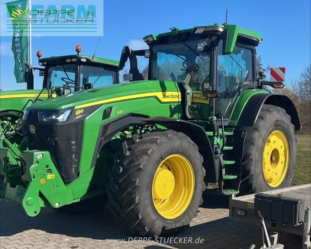 John Deere 8R 370 Tractor €229,000