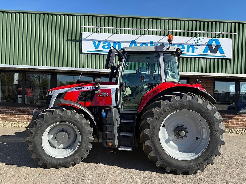 Massey Ferguson 7S.210 Traktor 132 000 €