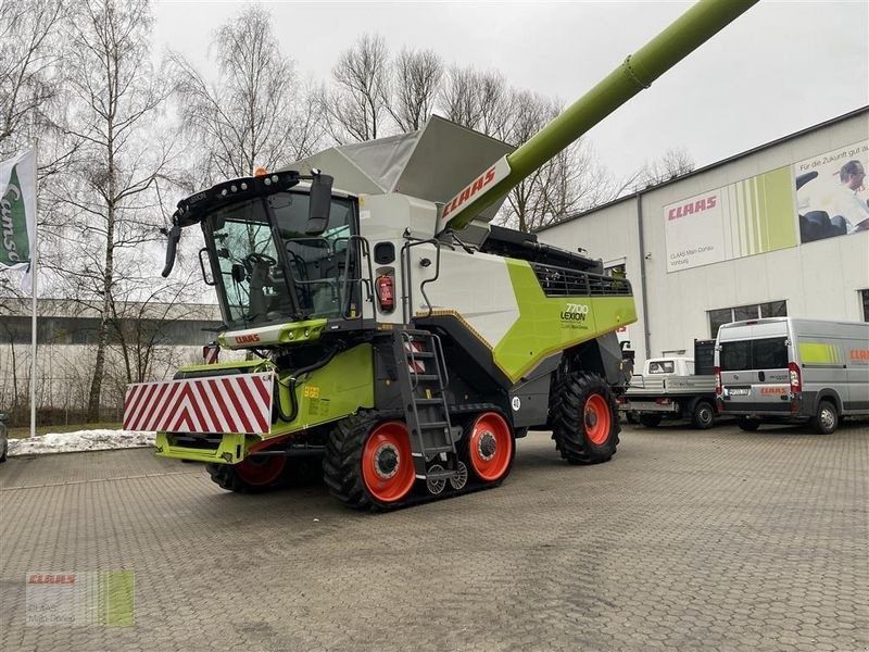 E-FARM: Claas Lexion 7700 - Combine harvester - id R4TFQ9P - €459,000 - Year of construction: 2023 - Engine hours: 222,Engine power (HP): 549,Germany