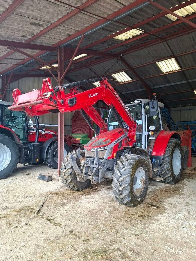 Massey Ferguson 5S.115 Traktor 90.000 €