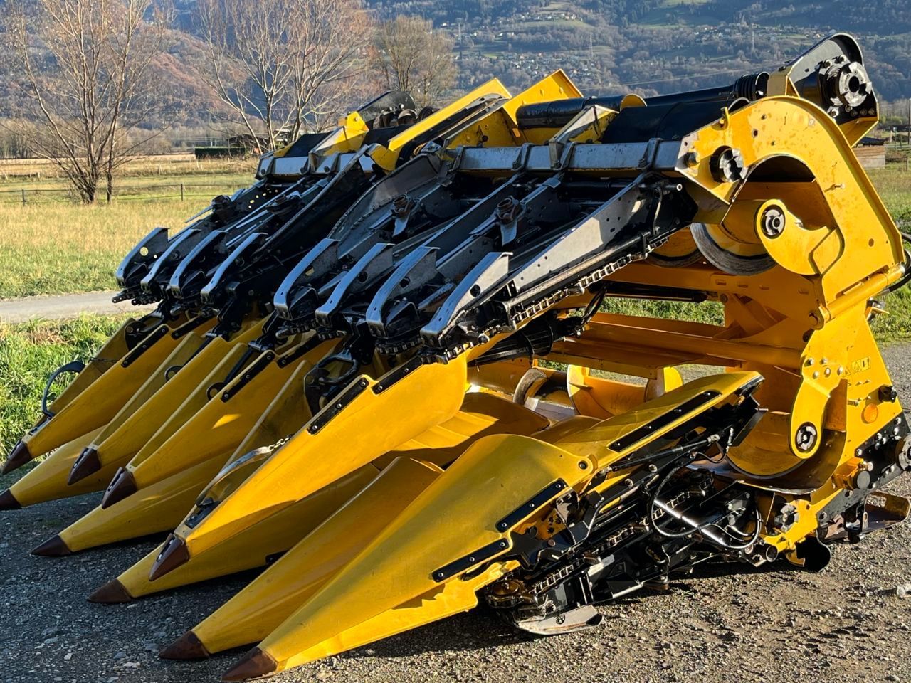New Holland CR 980 Cabezal 30.000 €
