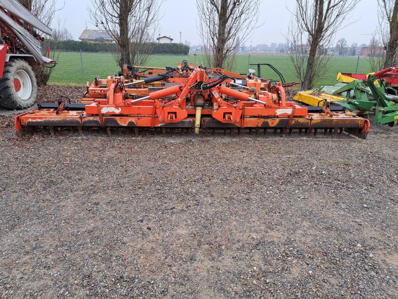 E-FARM: Maschio Aquila 6000 - Erpice rotante - id X33JDCH - 6.700 € - Anno di costruzione: 2000 - Italia