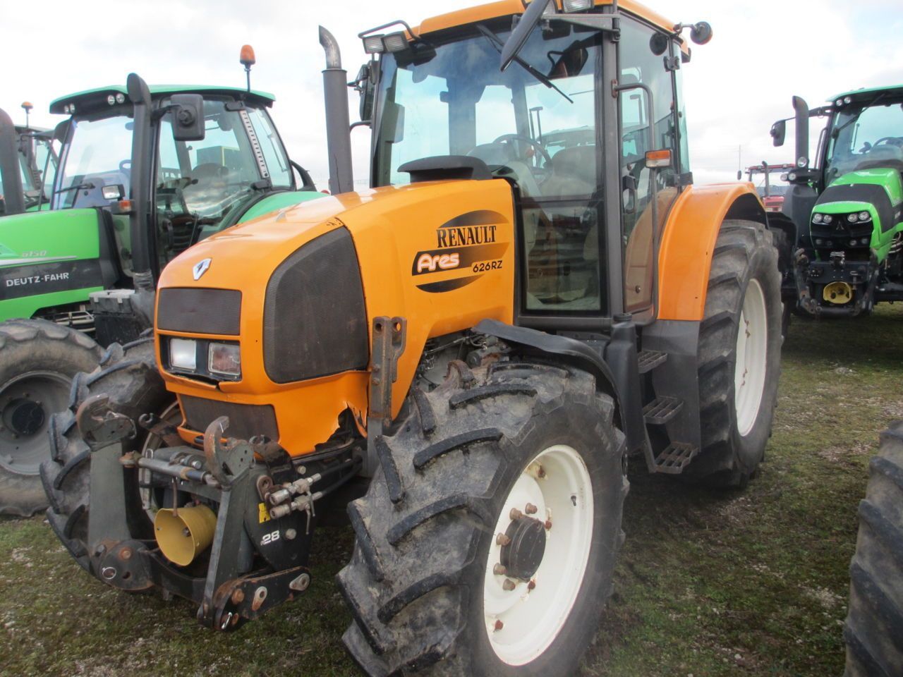 E-FARM: Renault Ares 626 RZ - Traktor - id ME9Z7RV - Rok produkcji: 2004 - Moc silnika: 130,Francja