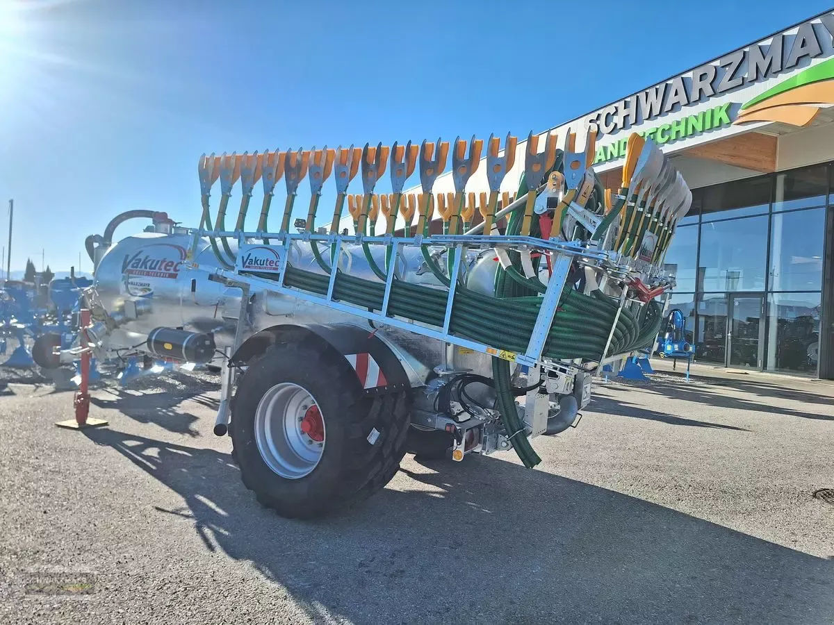 E-FARM: Vakutec va 7300 + schleppsch - Echipament pentru suspensii si altele - id NXRAJGN - Anul: 2024 - Austria
