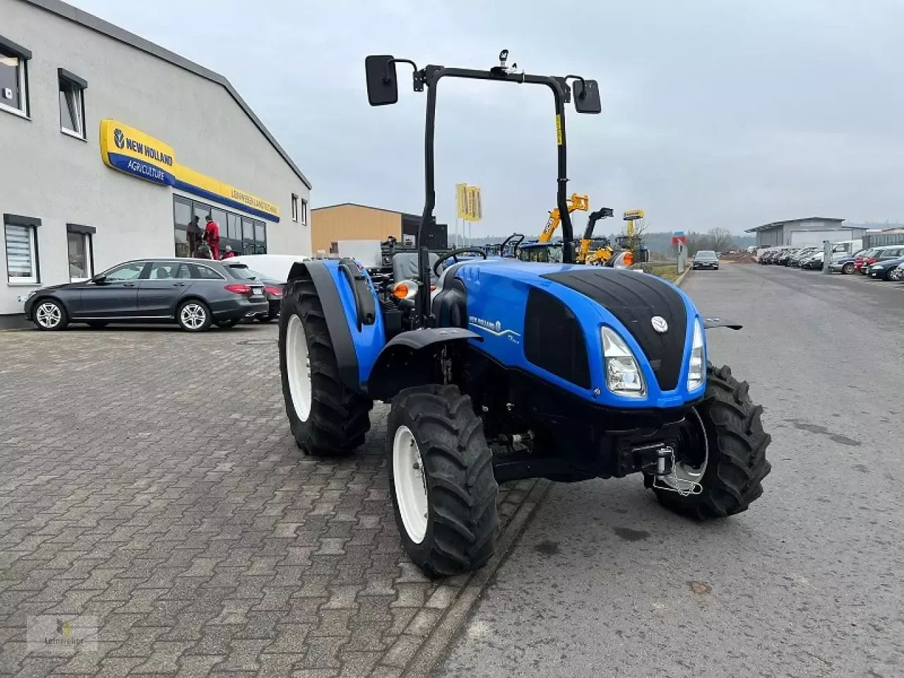 E-FARM: New Holland T3.60 - Traktor - id XEE5GQH - 25.900 € - Produktionsår: 2025 - Motoreffekt (HP): 54,Tyskland