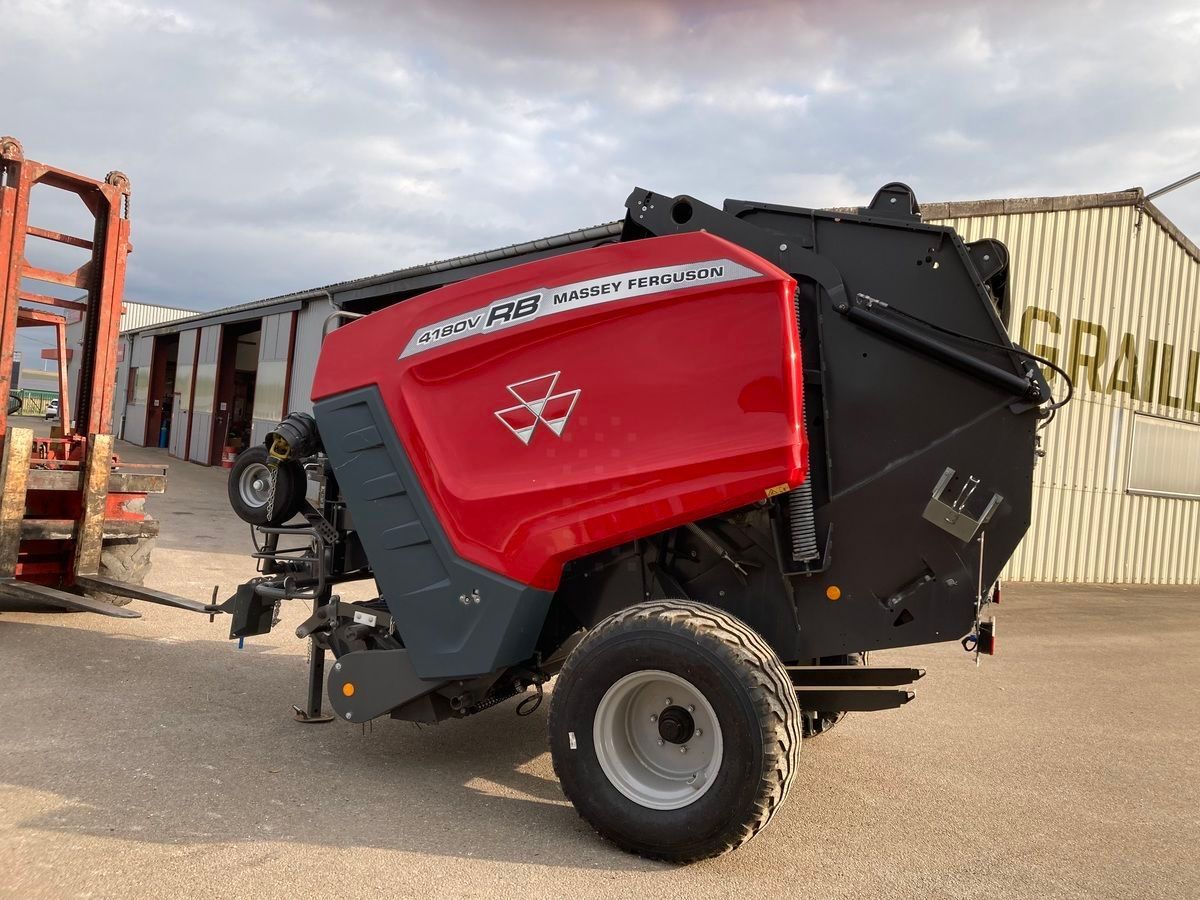 E-FARM: Massey Ferguson 4180 v - Baler - id LAEW3VE - €39,000 - Year of construction: 2023 - France