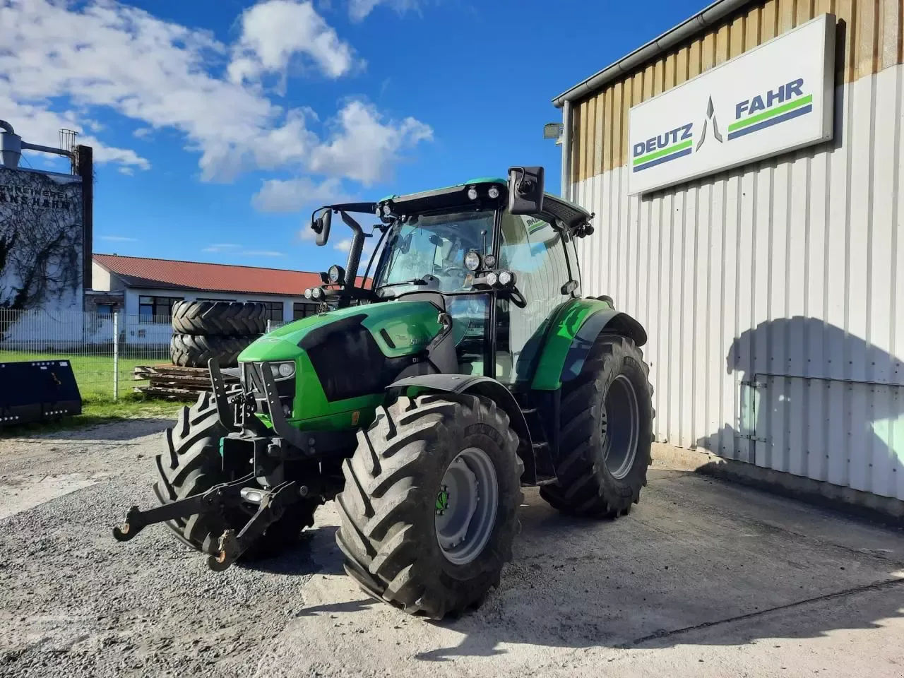E-FARM: Deutz-Fahr 5110 TTV - Tractor - id NZFKSKT - 57.983 € - Año: 2015 - Horas: 2400,Potencia del motor: 105,Alemania