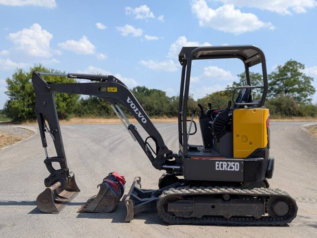 VOLVO ecr 25 d Mini excavator €23,500
