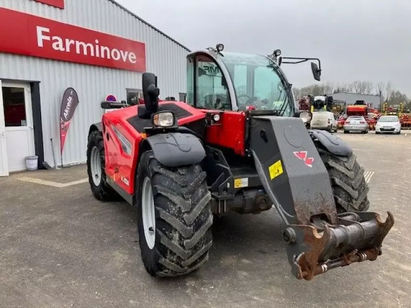 E-FARM: Massey Ferguson th 7038 - Ładowacz teleskopowy - id TXYADXH - 82 000 € - Rok produkcji: 2022 - Moc silnika: 135,Francja