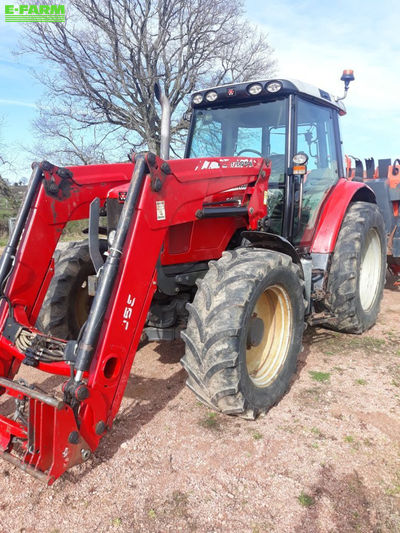 E-FARM: Massey Ferguson 6455 - Tractor - id BLAFQ8L - €32,500 - Year of construction: 2009 - Engine hours: 8,423,Engine power (HP): 110,France