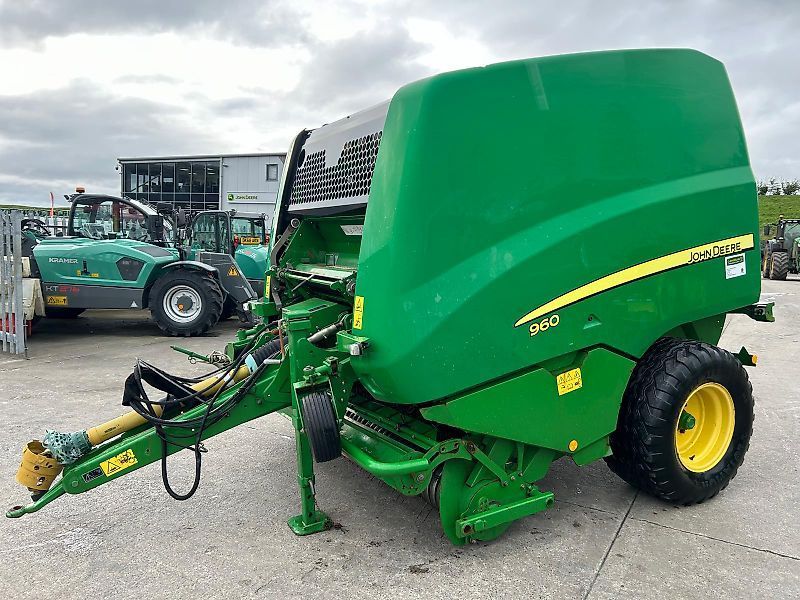John Deere 960 Bálázó 17 049 EUR