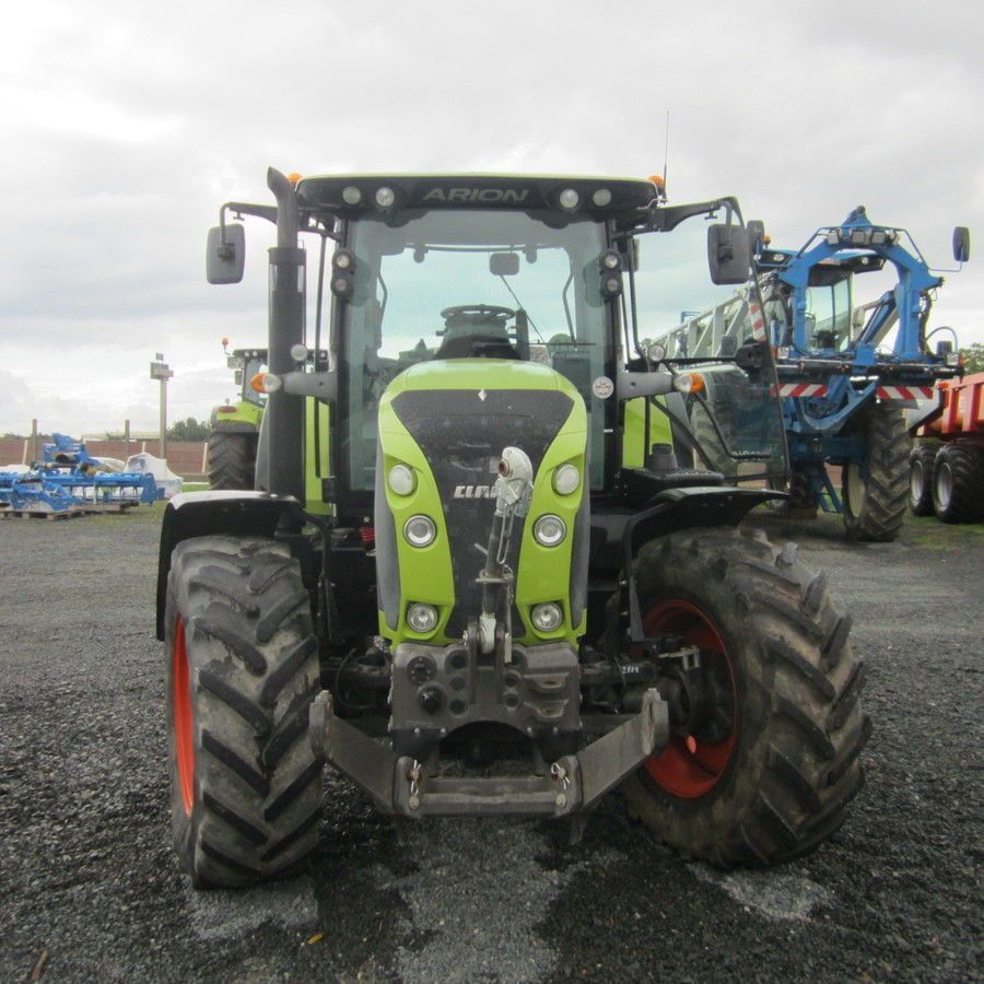 E-FARM: Claas Arion 620 - Traktor - id KISIIP5 - 67 000 € - Rok produkcji: 2015 - Motogodziny: 3116,Moc silnika: 158,Francja