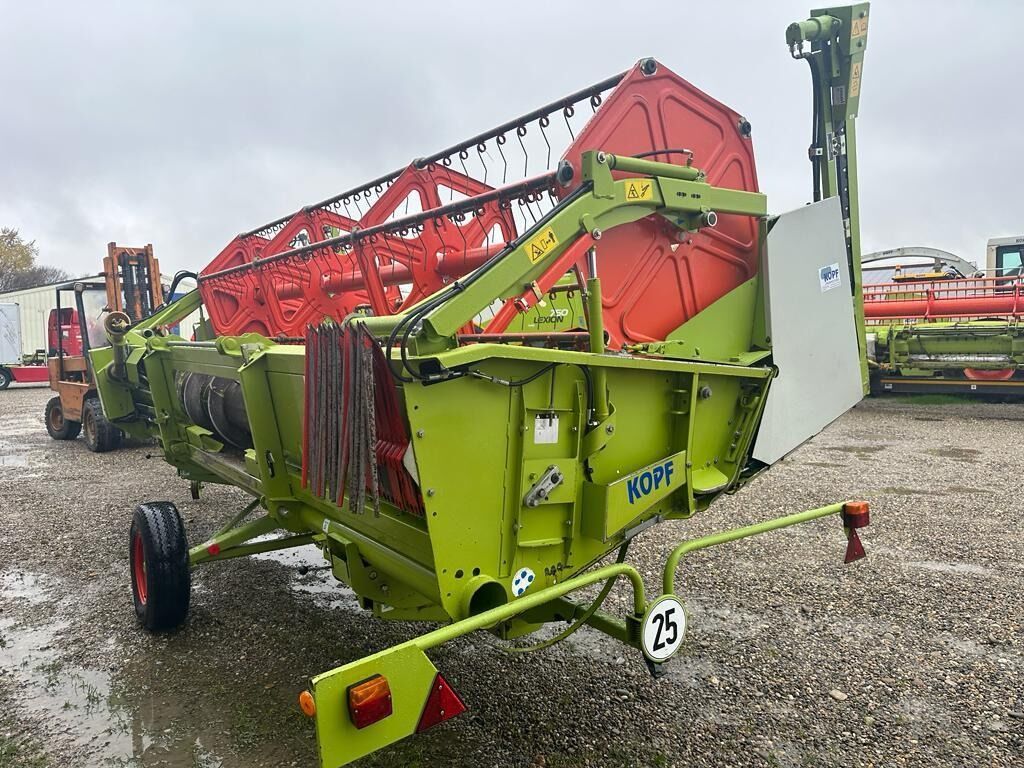 Claas C 490 Header €22,900