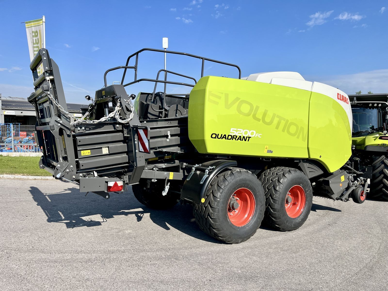 E-FARM: Claas Quadrant 5200 FC - Presse à balles - id 3AE7FWQ - Année: 2025 - Autriche