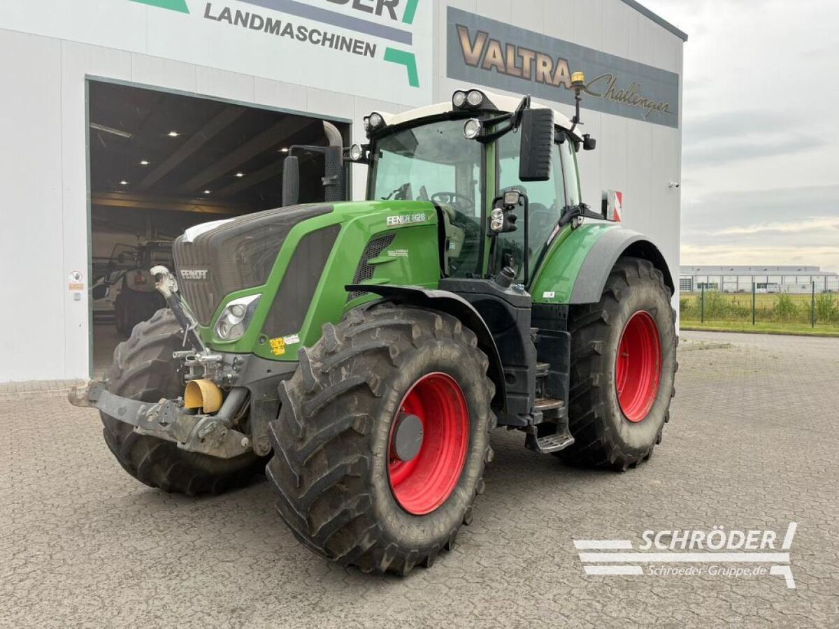E-FARM: Fendt 828 Vario - Tractor - id RA7UAUT - €78,885 - Year of construction: 2019 - Engine hours: 7,633,Engine power (HP): 281,Germany