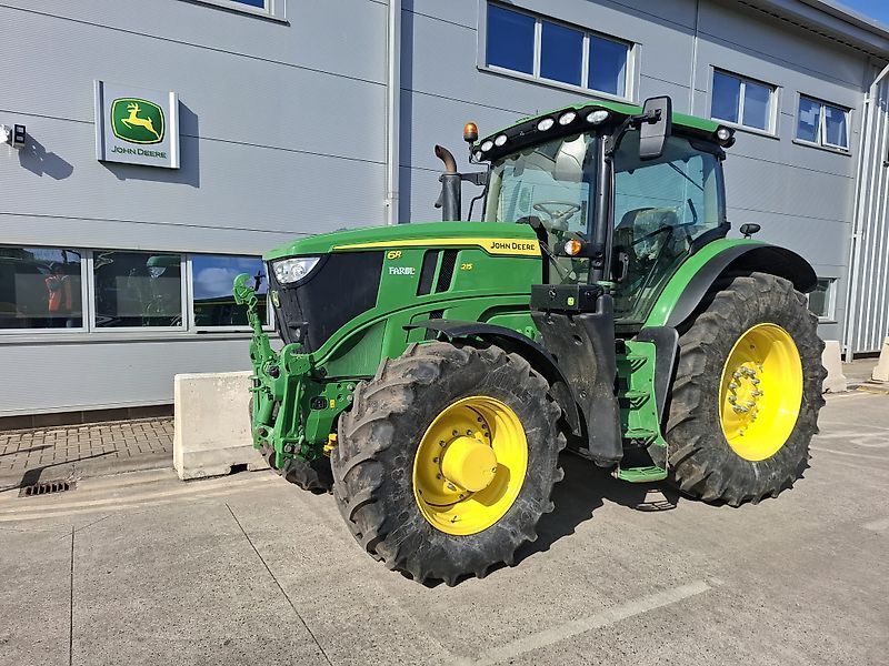 John Deere 6R 215 Tractor €149,923