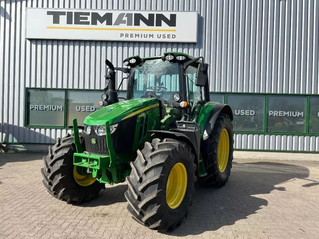 John Deere 6120 M Tractor 94.000 €