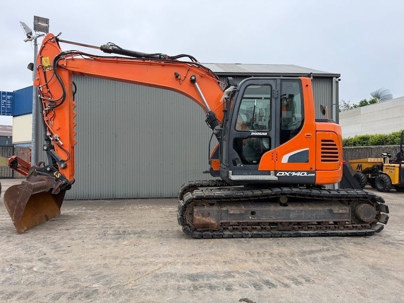 Doosan dx 140 lcr-5 Koparka gąsienicowa