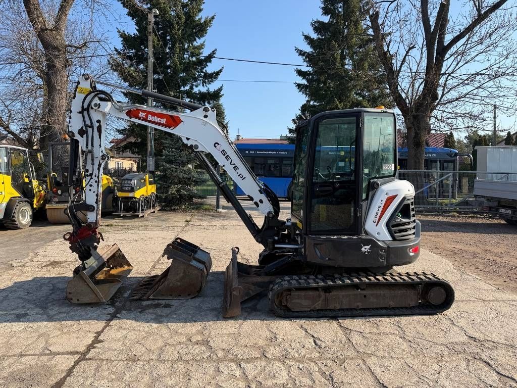 Bobcat e 50z Mini excavadora  30.153 €