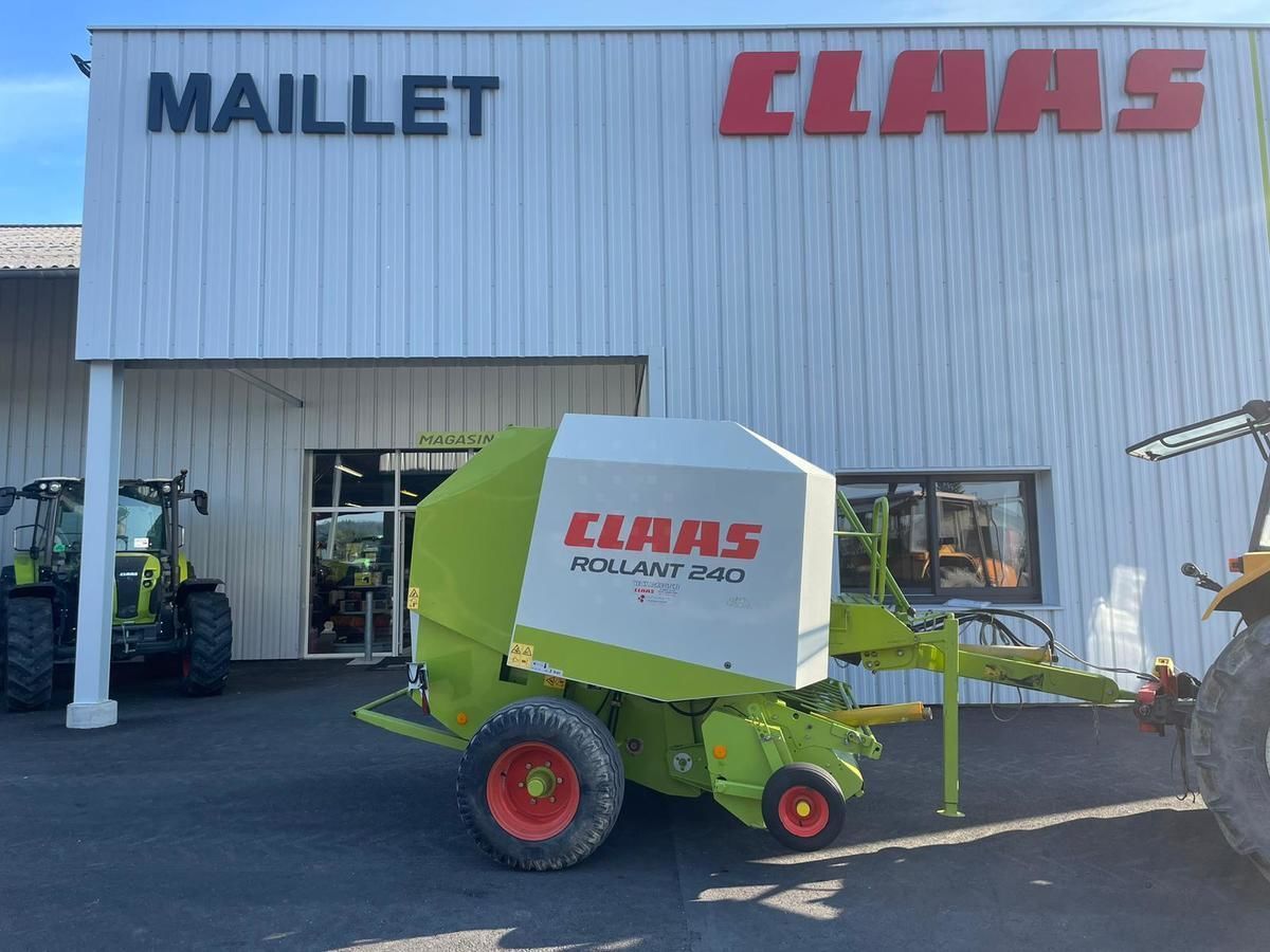 E-FARM: Claas Rollant 240 - Ballenpresse - id T8JYXFY - 13.500 € - Baujahr: 2005 - Ballenanzahl: 15.000,Frankreich