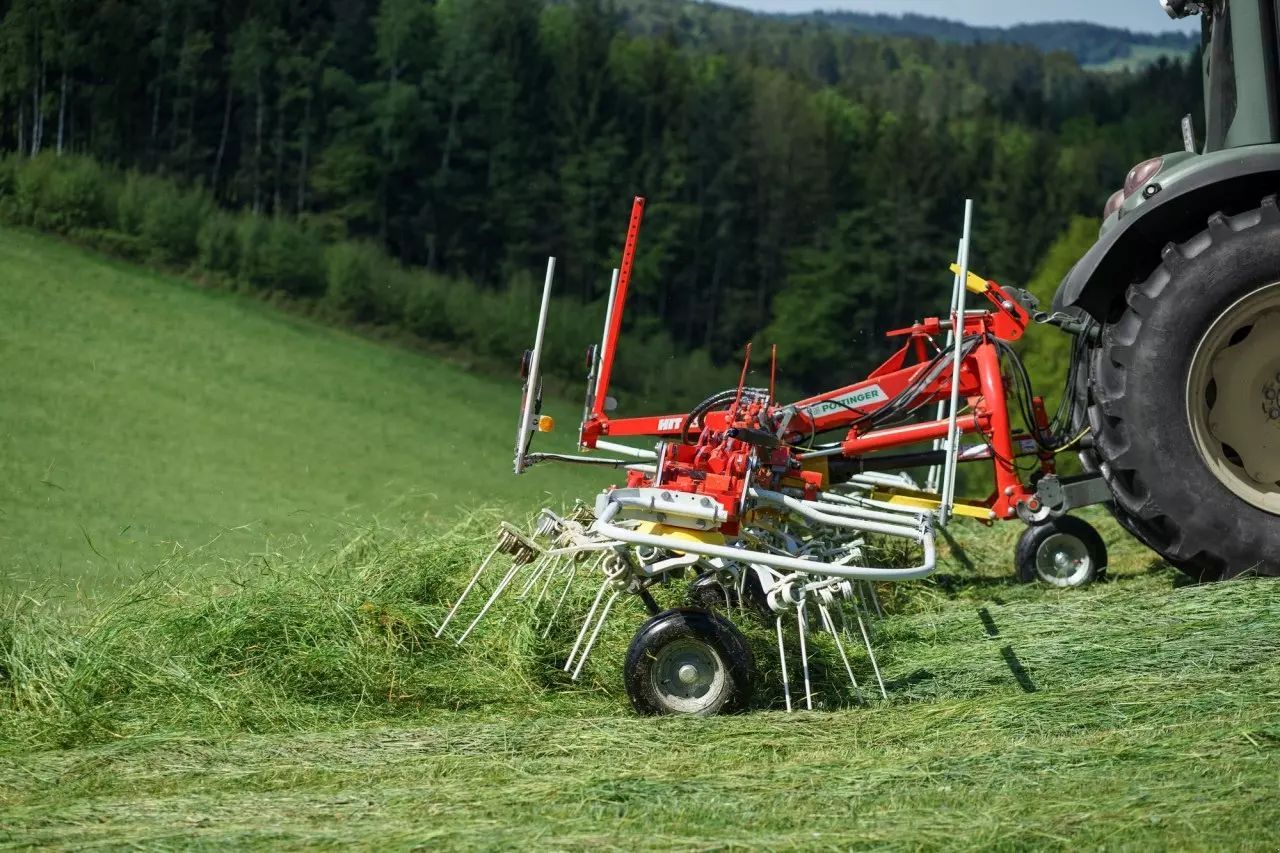 Pöttinger Hit 8.91 Tedder €19,942