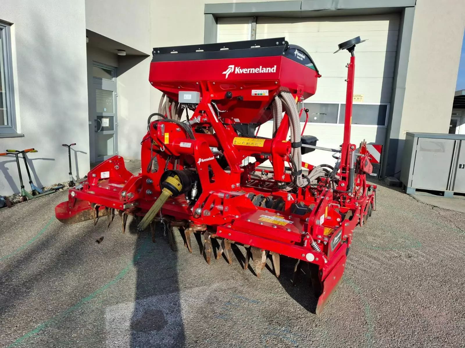 Kverneland saterra 1030 + h serie Drill