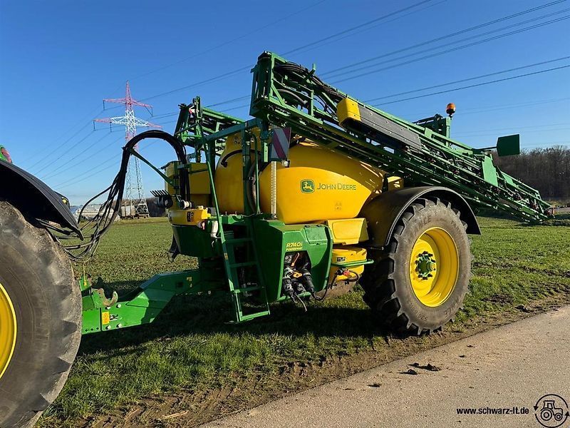 John Deere R740i Sprayer