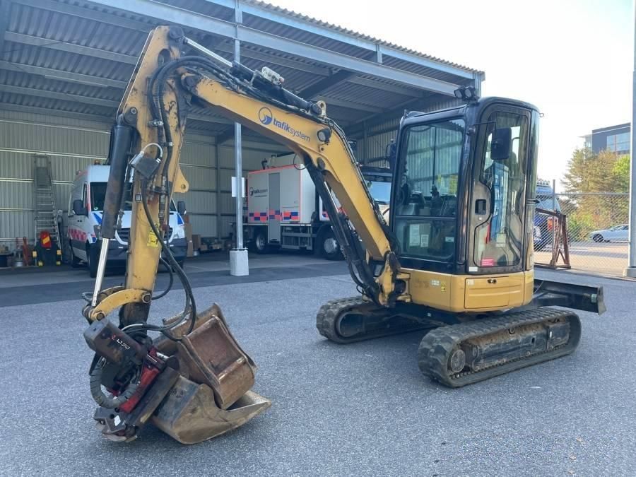 Caterpillar 303.5e cr Mini-pelle 16 500 €