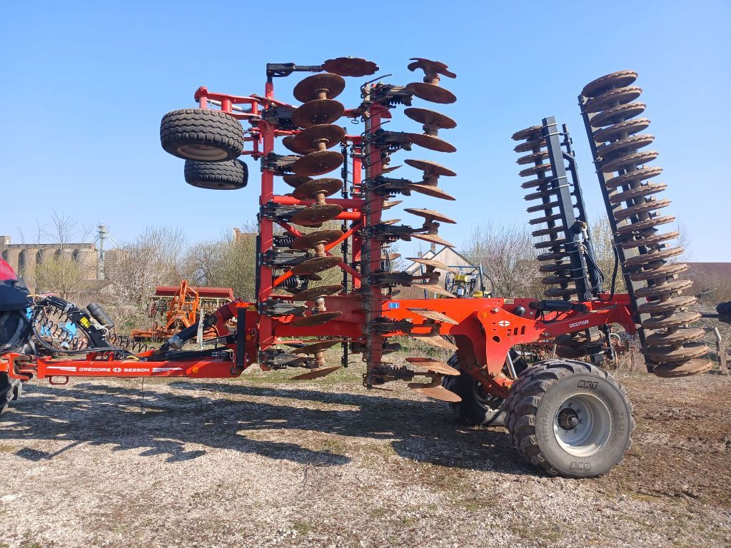 E-FARM: GREGOIRE BESSON t60 - Cultivateur - id W5N71ZC - 37 500 € - Année: 2021 - France