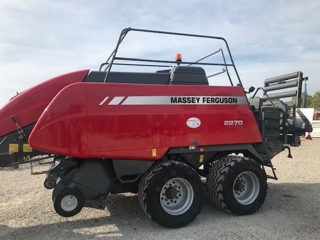 E-FARM: Massey Ferguson 2270 tp - Baler - id RTEQGMK - €137,000 - Year of construction: 2022 - Total number of bales produced: 6,600,France