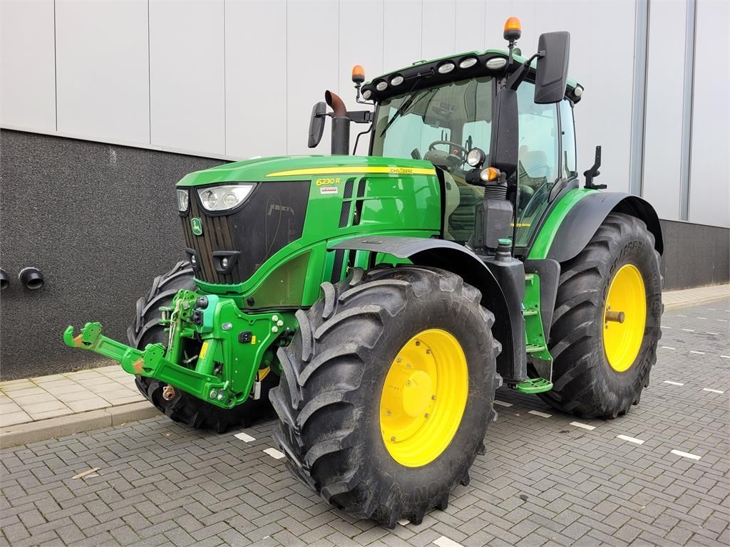 John Deere 6230 R Tractor €129,500