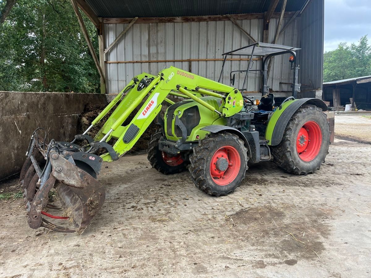 E-FARM: Claas Elios 220 - Tractor - id JRUPHWP - 22.000 EUR - Anul: 2019 - Citeste ore: 8.000,Muterea motorului: 85,Franța