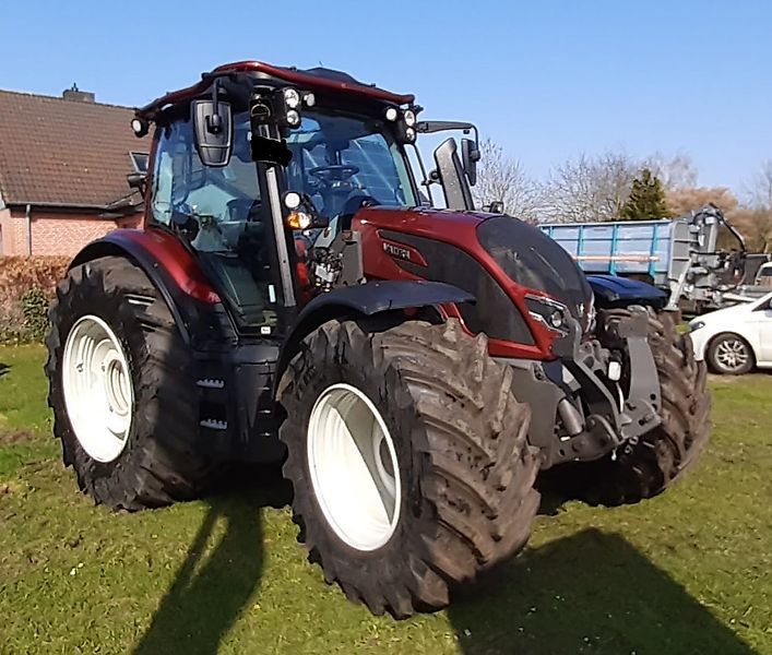Valtra N 175 D Tractor €115,000