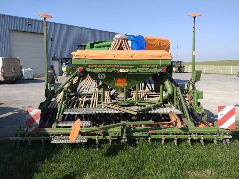 E-FARM: Amazone ADP - Semoir - id MGEURF8 - 4 000 € - Année: 2006 - France