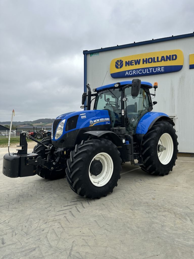 E-FARM: New Holland T7.210 - Tractor - id 1DKTSJX - Año: 2018 - Horas: 3480,Potencia del motor: 210,Francia