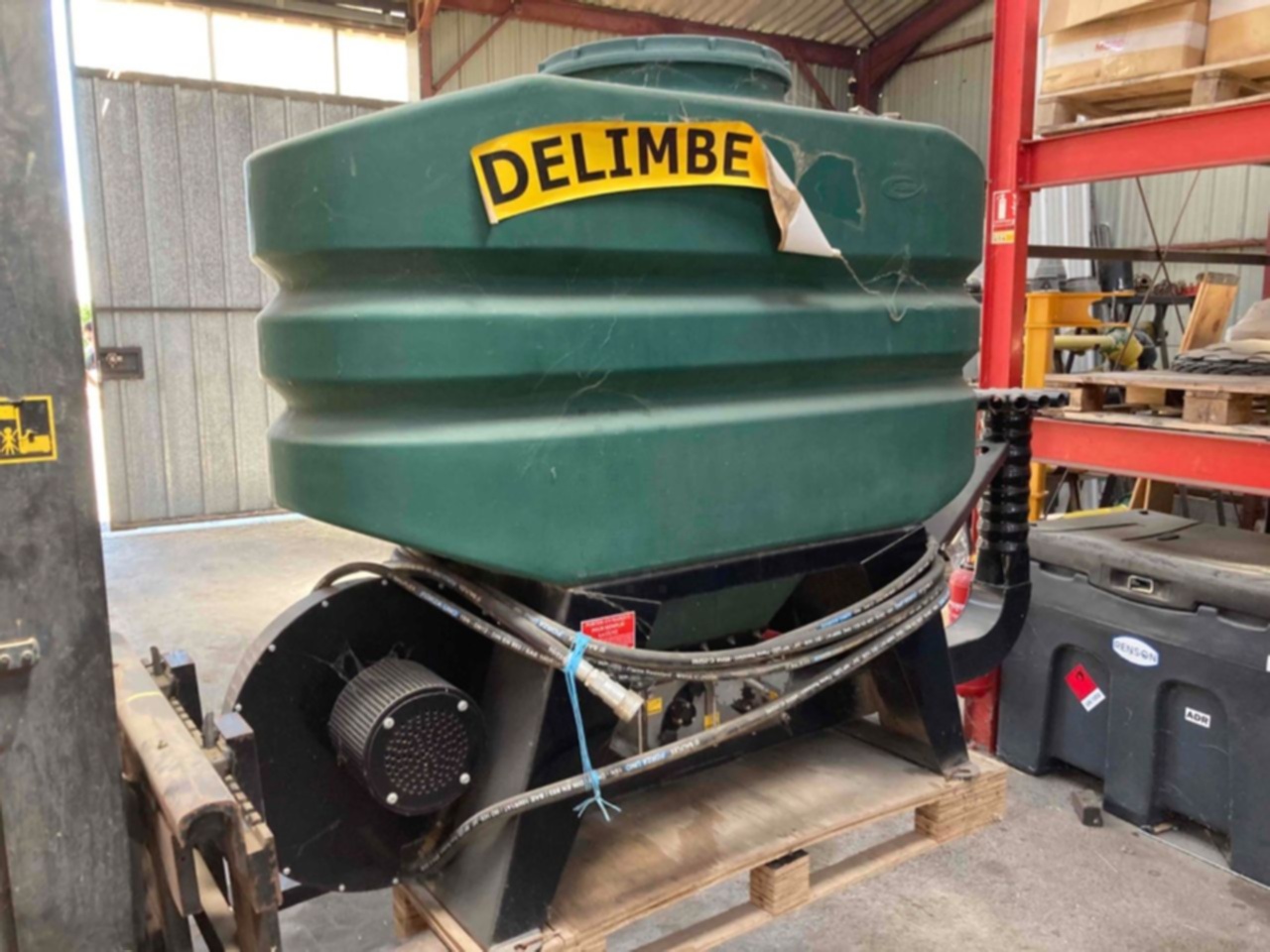 Delimbe t20 800 litres direct_sowing_machine 3 190 €