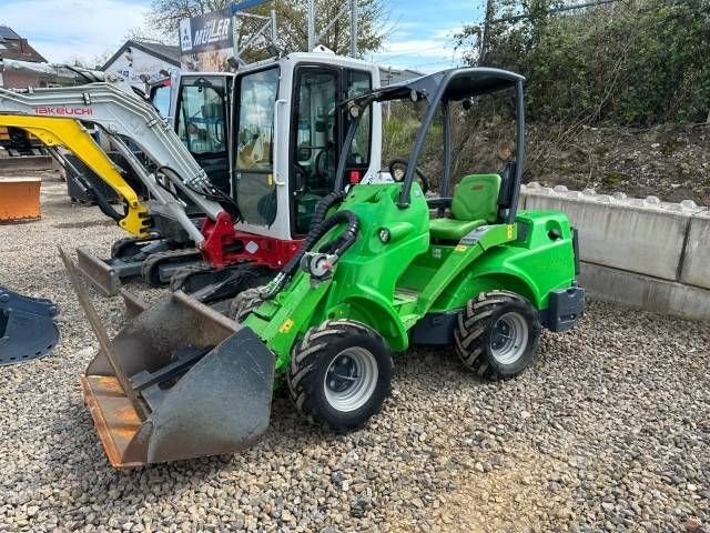 Avant 530 radlader 29.000 eur Kerekes rakodógép 29 000 EUR
