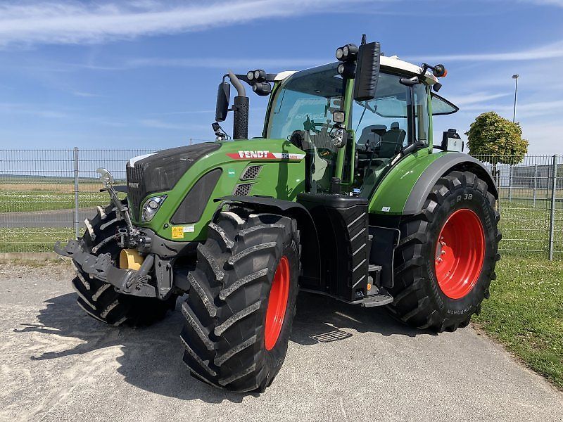 E-FARM: Fendt 724 Vario ProfiPlus - Trattore - id NCEHWSB - 199.000 € - Anno di costruzione: 2022 - Ore: 260,Potenza del motore: 240,Germania