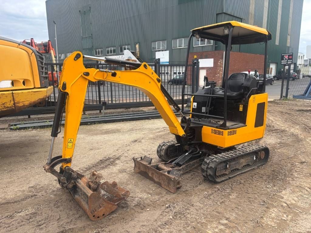JCB 16 c Mini excavator €11,250
