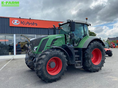 E-FARM: Fendt 824 Vario Profi - Tractor - id 3Q9KDYM - €105,000 - Year of construction: 2016 - Engine hours: 4,300,Engine power (HP): 246,France