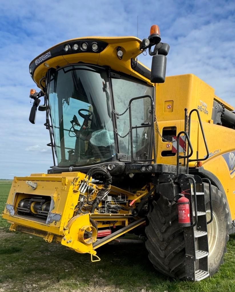 New Holland CR 8.90 Cosechadora 305.000 €