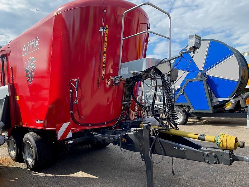 E-FARM: airmix voermengwagen - Mélangeurs d'alimentation - id QSWABRT - 49 500 € - Pays-Bas