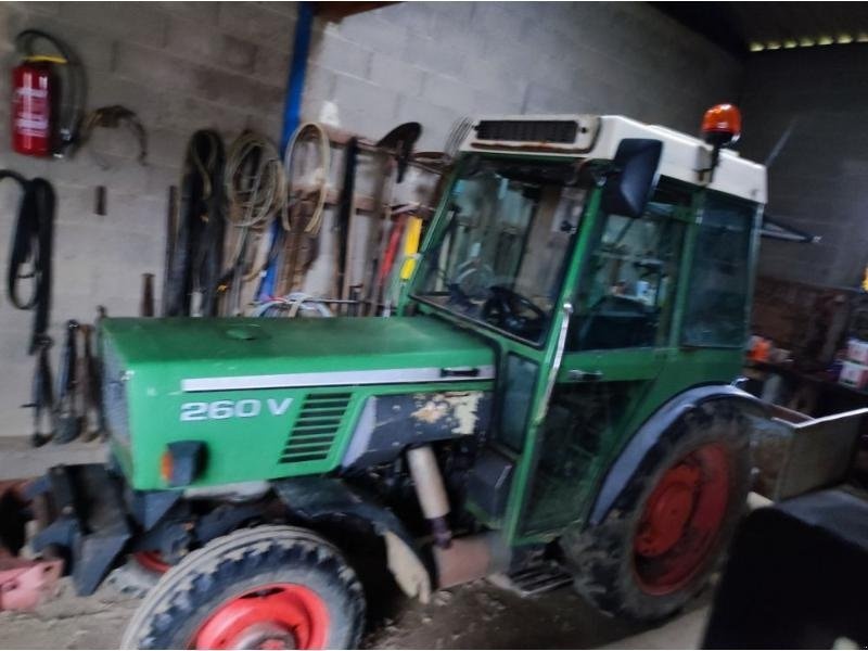 Fendt Farmer 260 V tractor €15,000