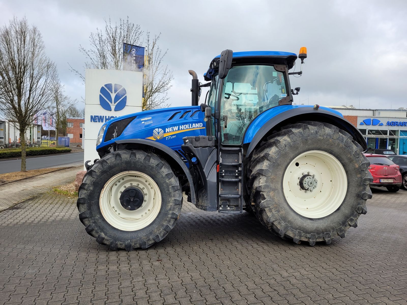 E-FARM: New Holland T7.290 - Tracteur - id GXBDGDK - 79 748 € - Année: 2016 - Lecture du nombre d'heure: 5 713,Puissance du moteur (chevaux): 271,Allemagne