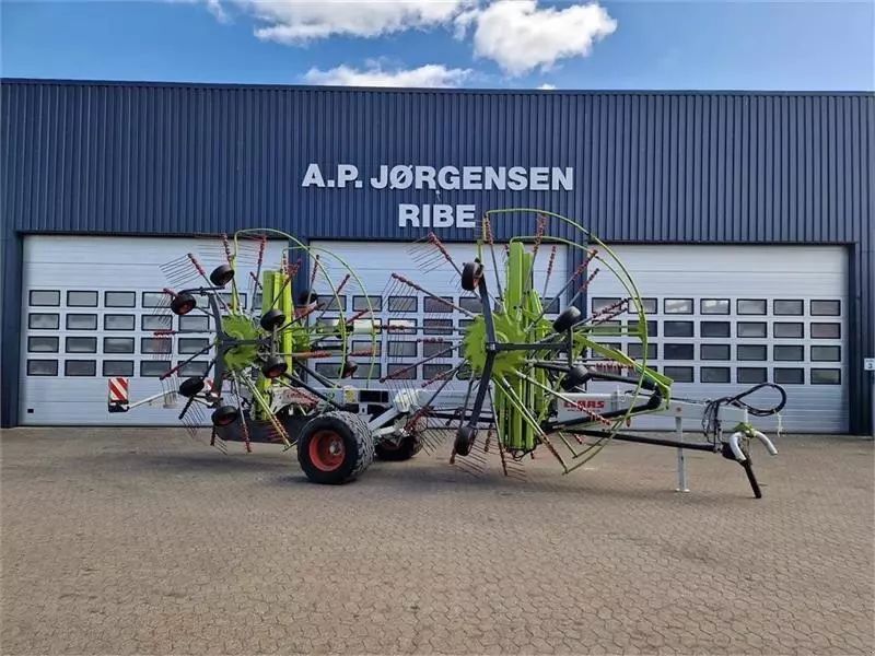 E-FARM: Claas Liner 4000 - Schwader - id CWBBQKF - 50.259 € - Baujahr: 2019 - Dänemark