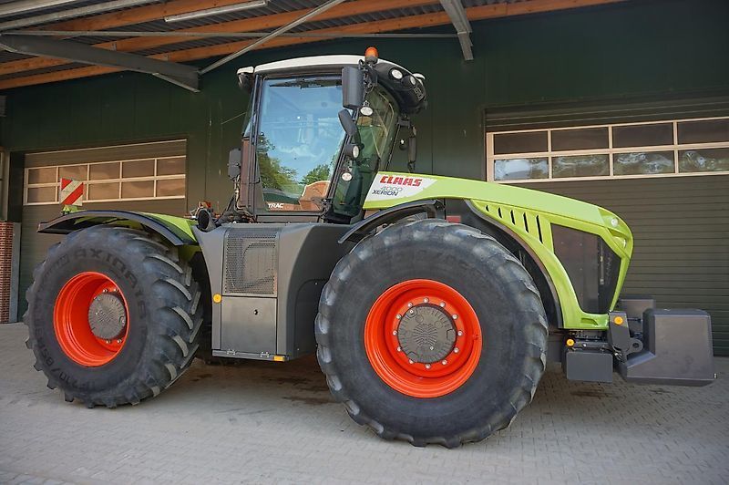 E-FARM: Claas Xerion 4000 TRAC - Tractor - id Q87EYXV - 89.500 € - Año: 2014 - Horas: 9950,Potencia del motor: 400,Alemania