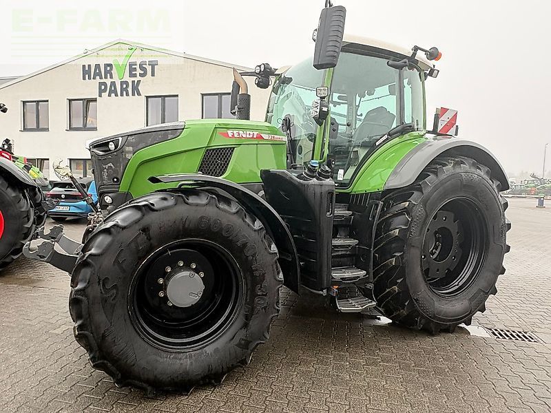 Fendt 728 Vario Profi Plus Tractor €202,500
